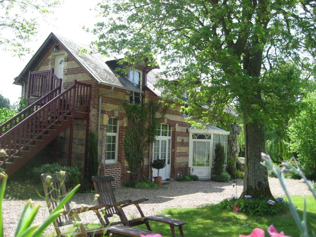 Bed and Breakfast Le Domaine Des Pres Du Hom Bézu-Saint-Éloi Zimmer foto